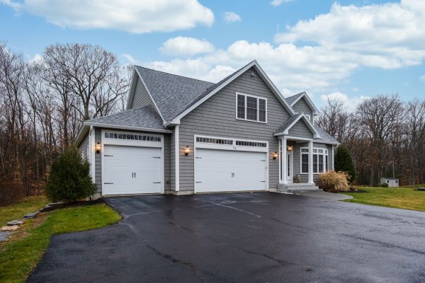 Cost of Driveway Tarring in Golden